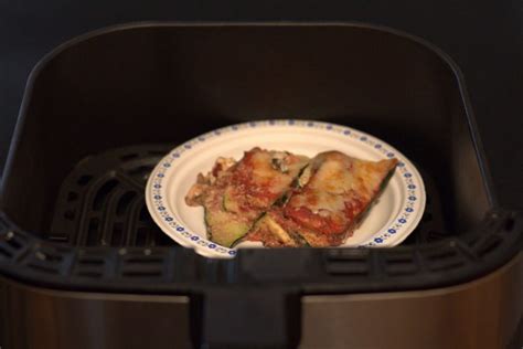 Can You Put Paper Plate in Air Fryer? Exploring the Boundaries of Kitchen Creativity